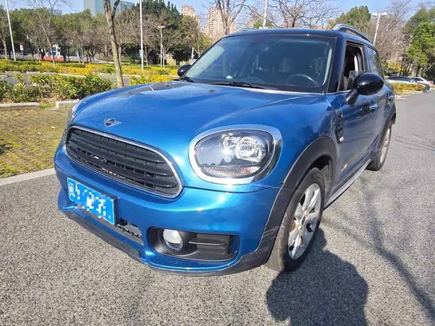 MINI COUNTRYMAN