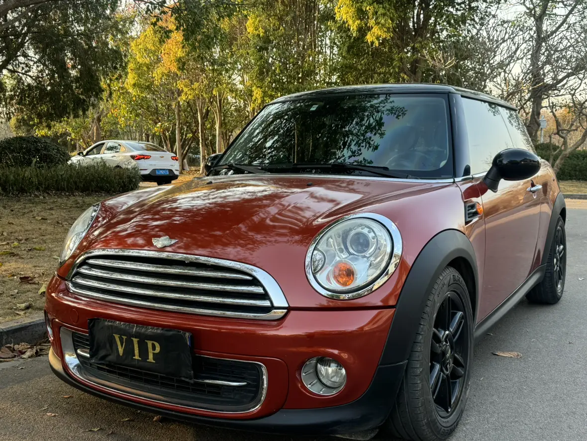 MINI CLUBMAN  из Китая