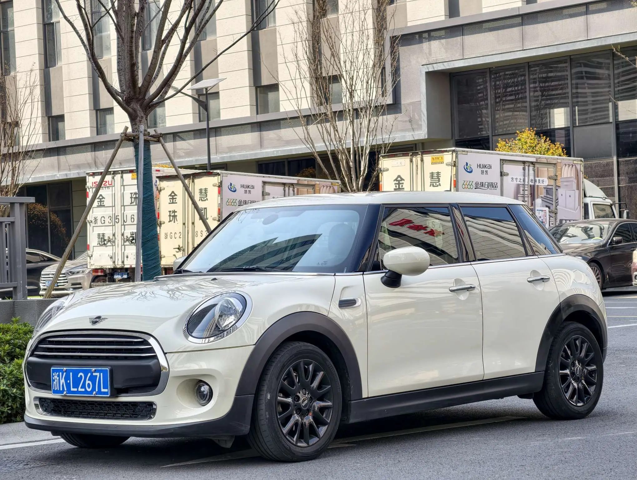 MINI MINI