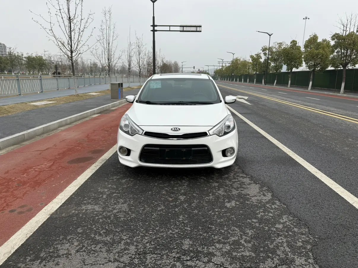 Kia K3S  из Китая