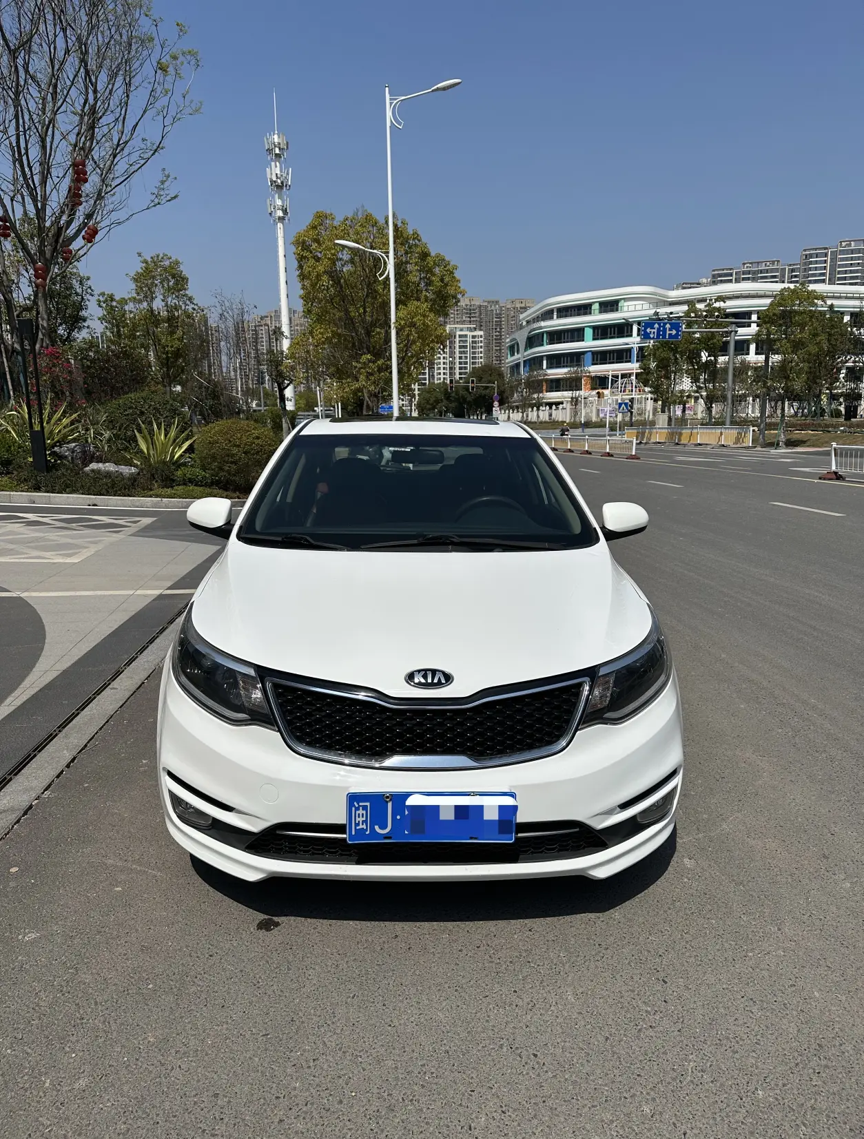 Kia K2  из Китая