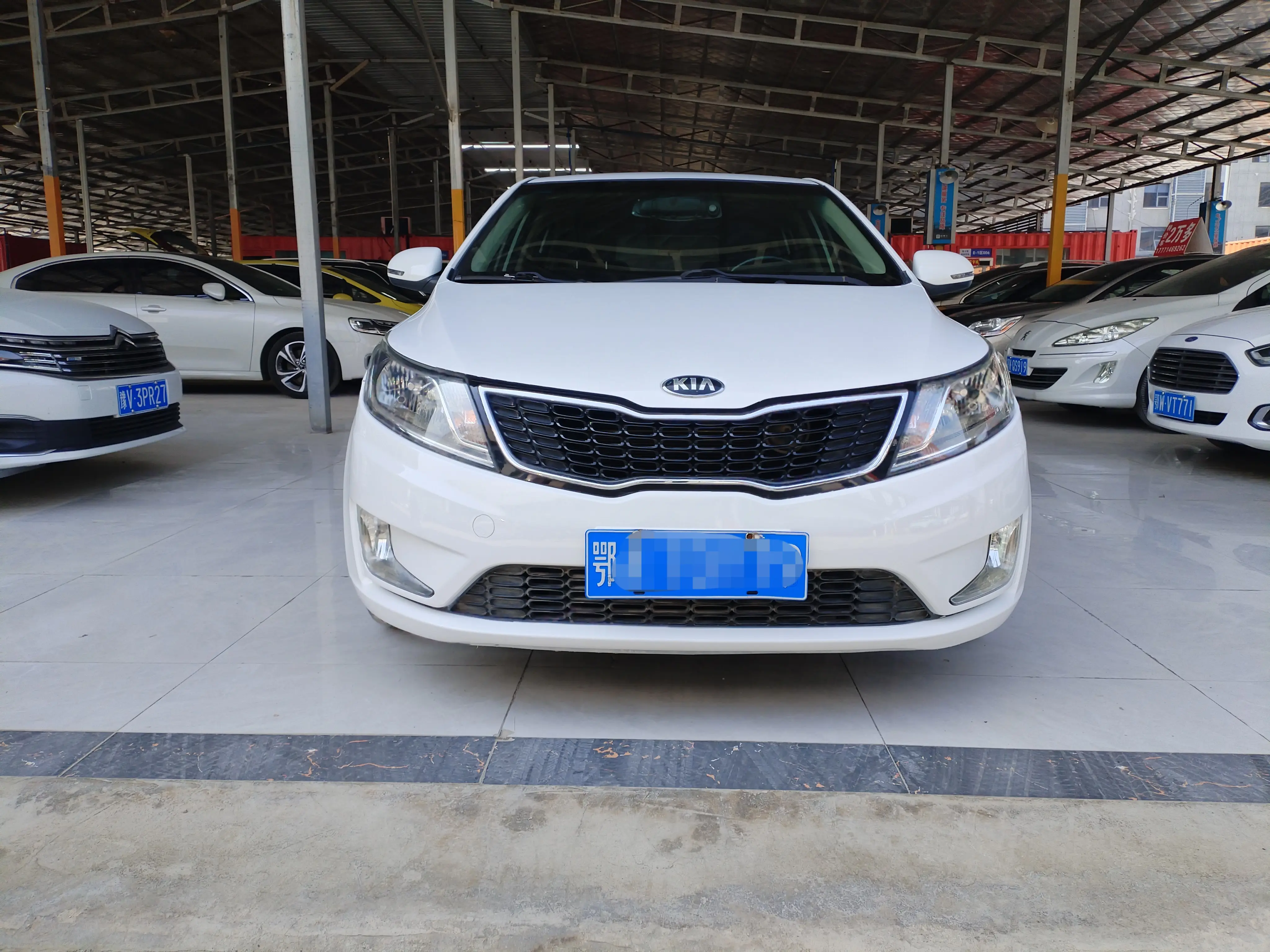 Kia K2  из Китая