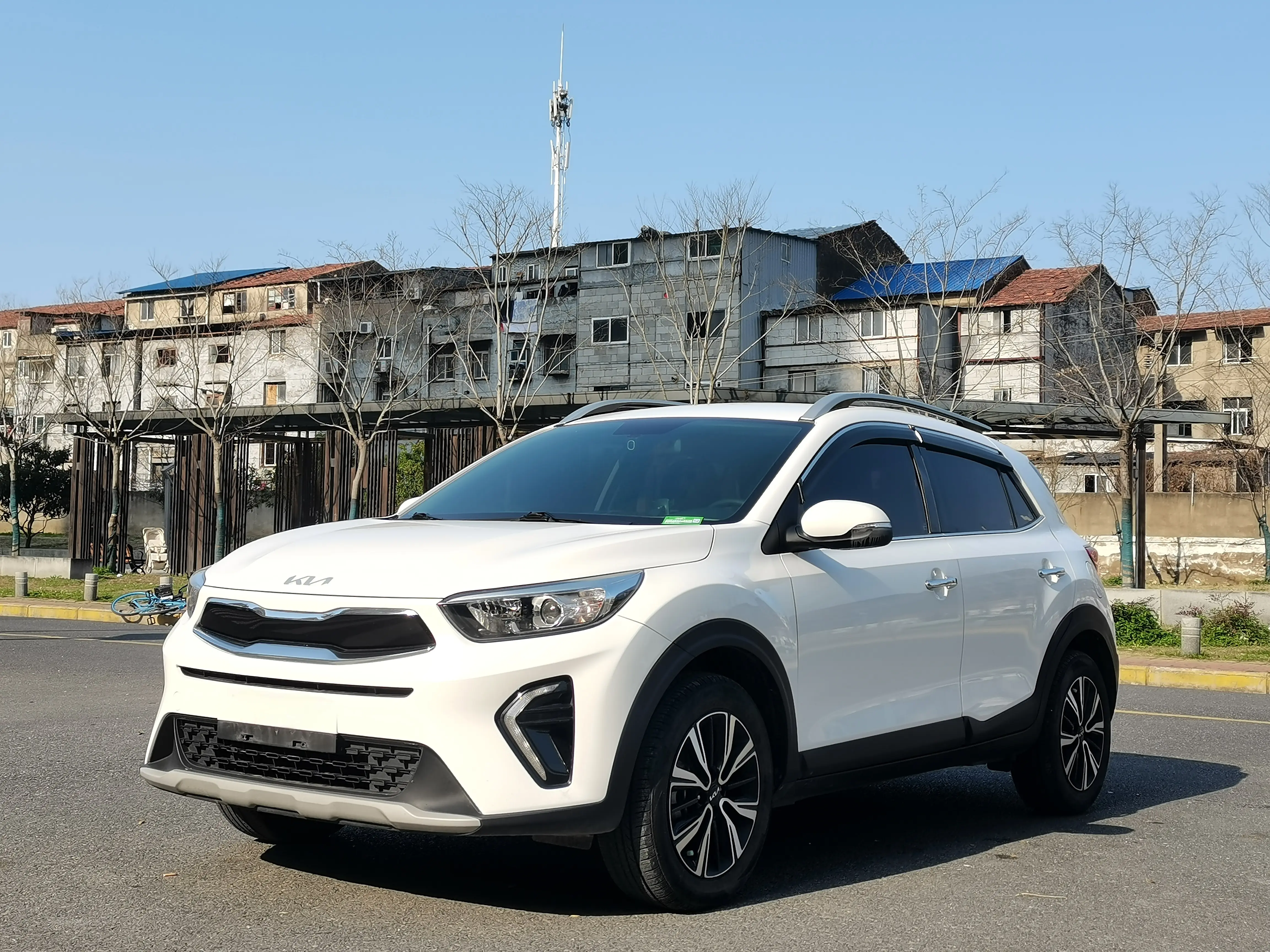 Kia KX1