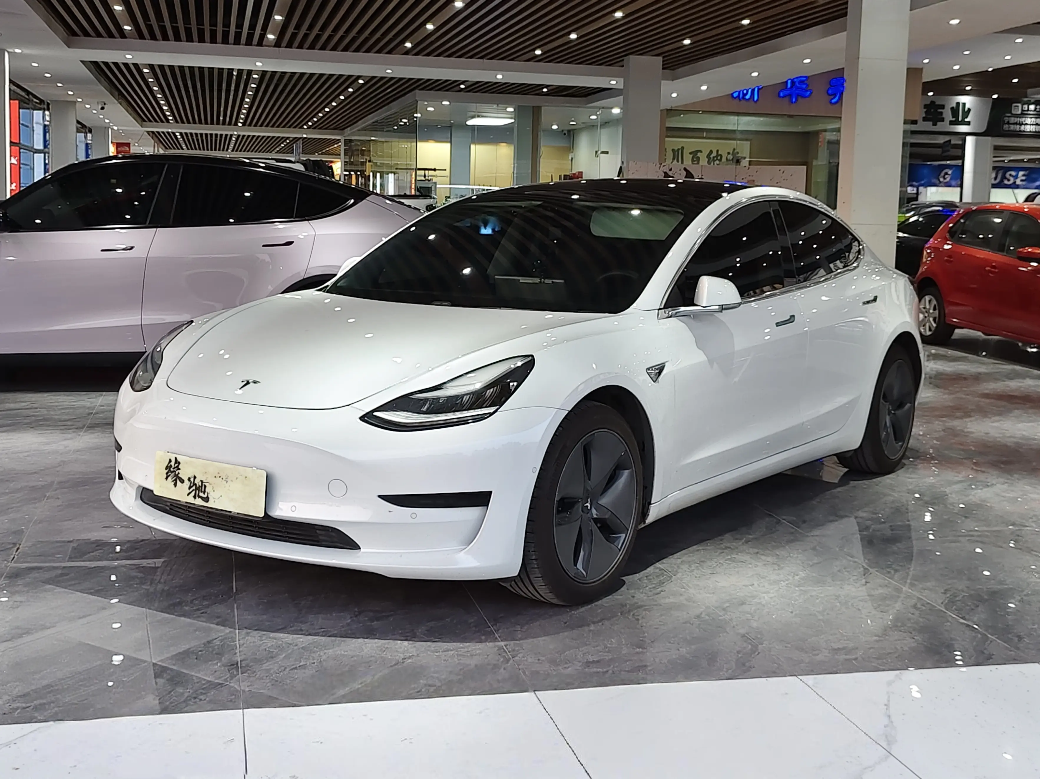 Tesla Model 3  из Китая