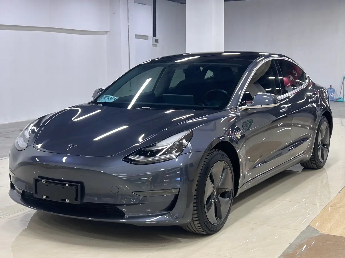 Tesla Model 3  из Китая