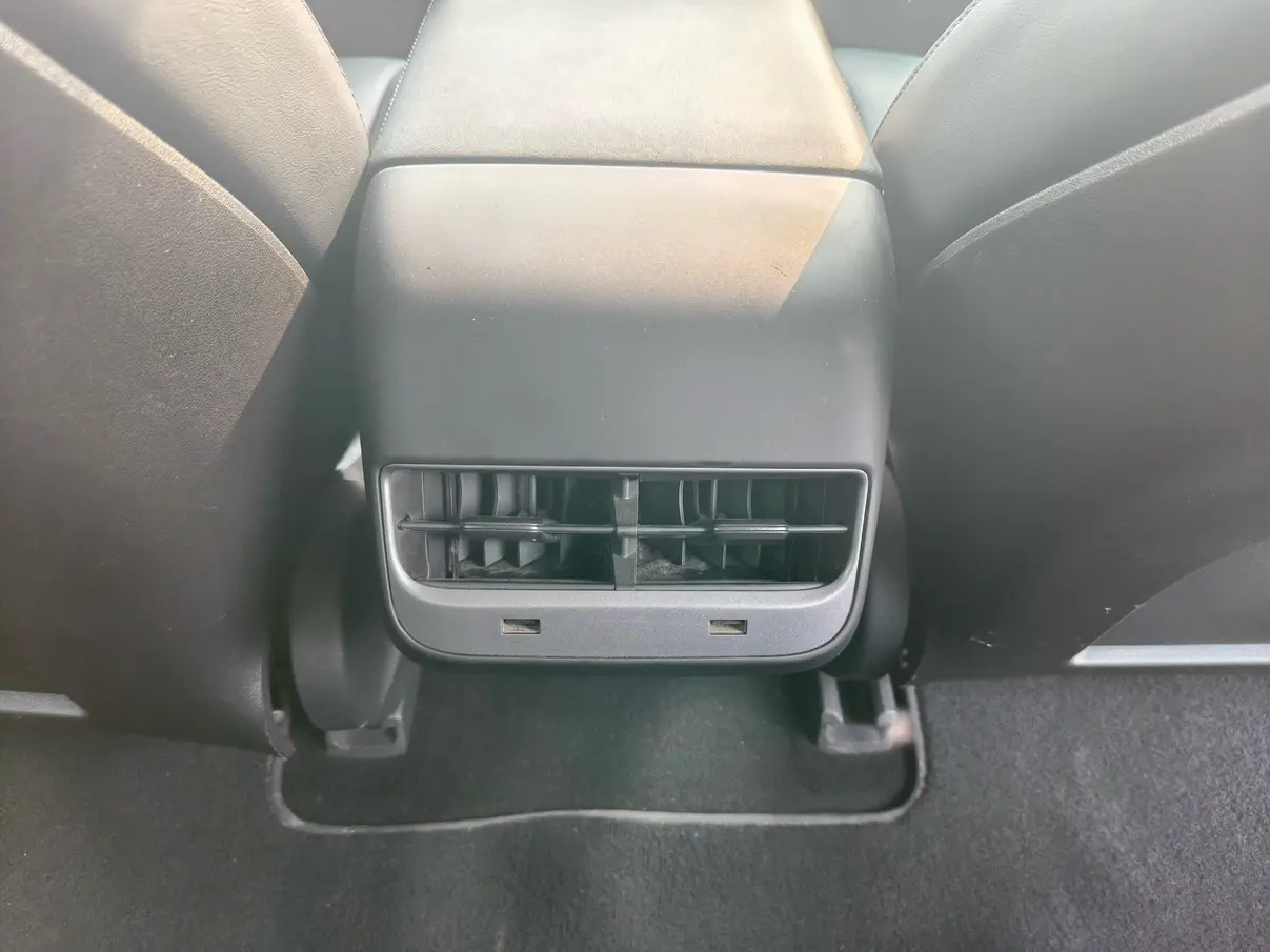 Tesla Model 3  из Китая