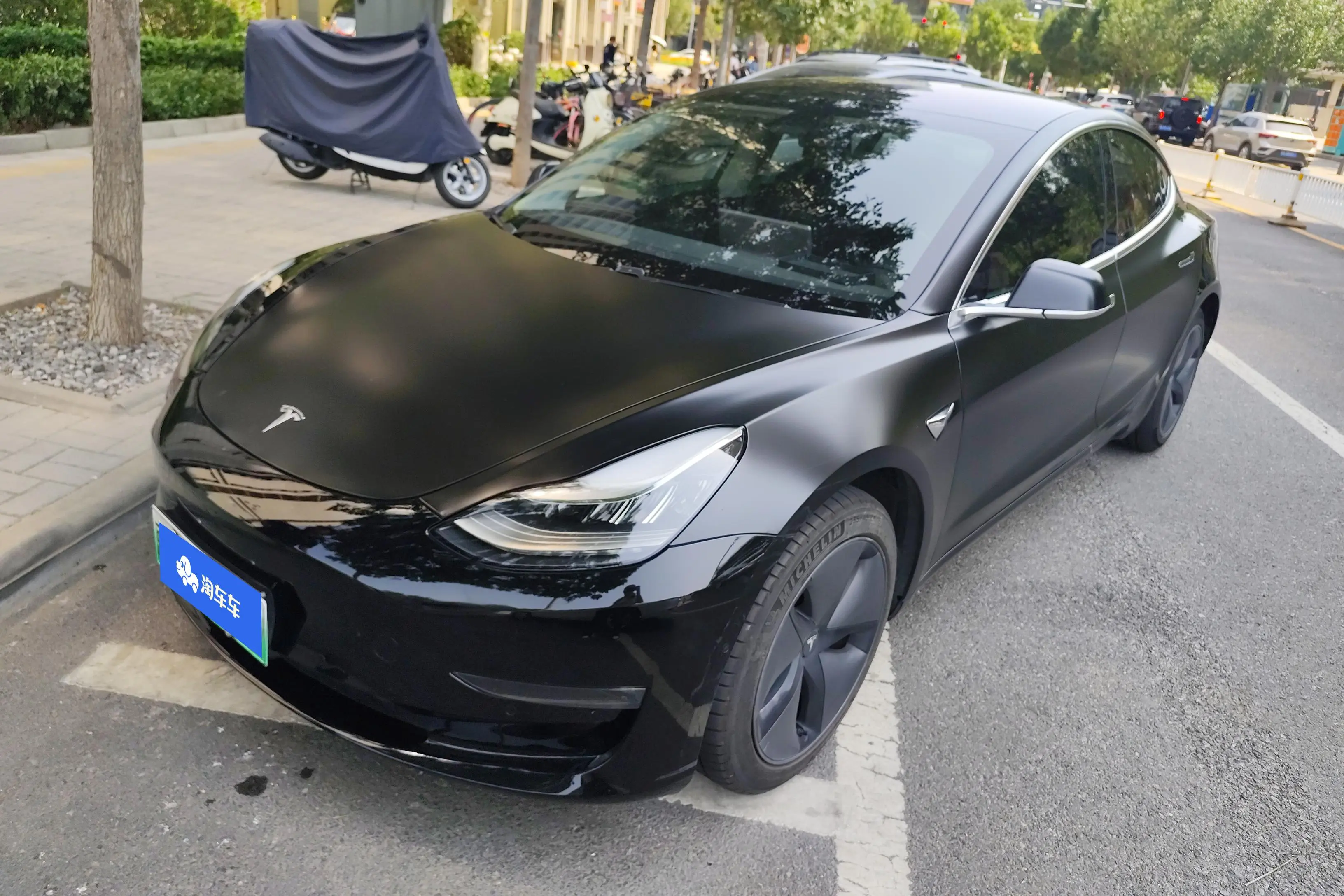 Tesla Model 3  из Китая