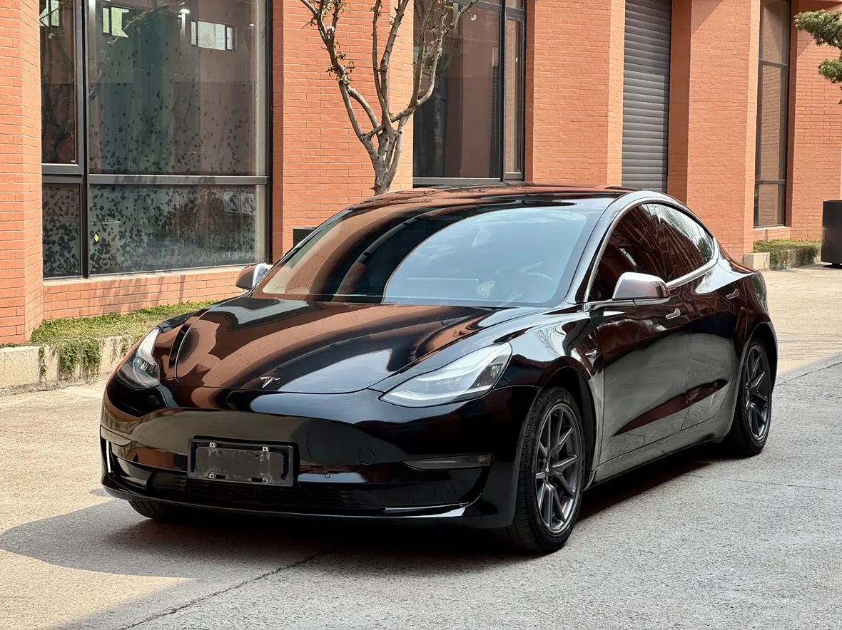 Tesla Model 3  из Китая