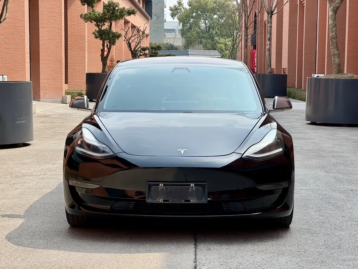 Tesla Model 3  из Китая