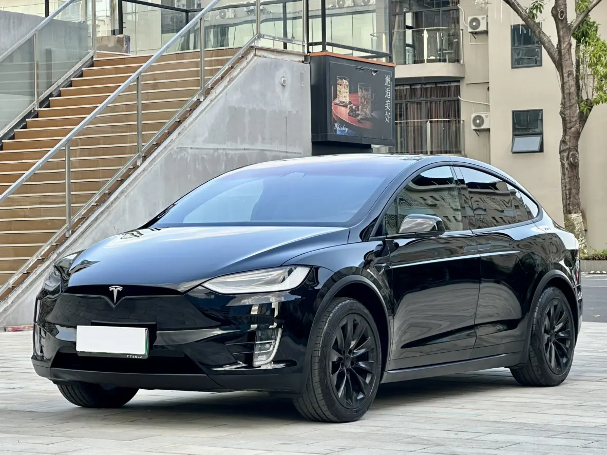 Tesla Model X  из Китая