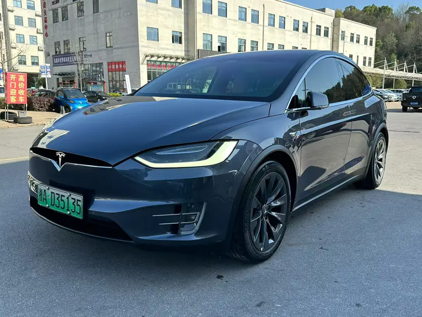 Tesla Model X  из Китая