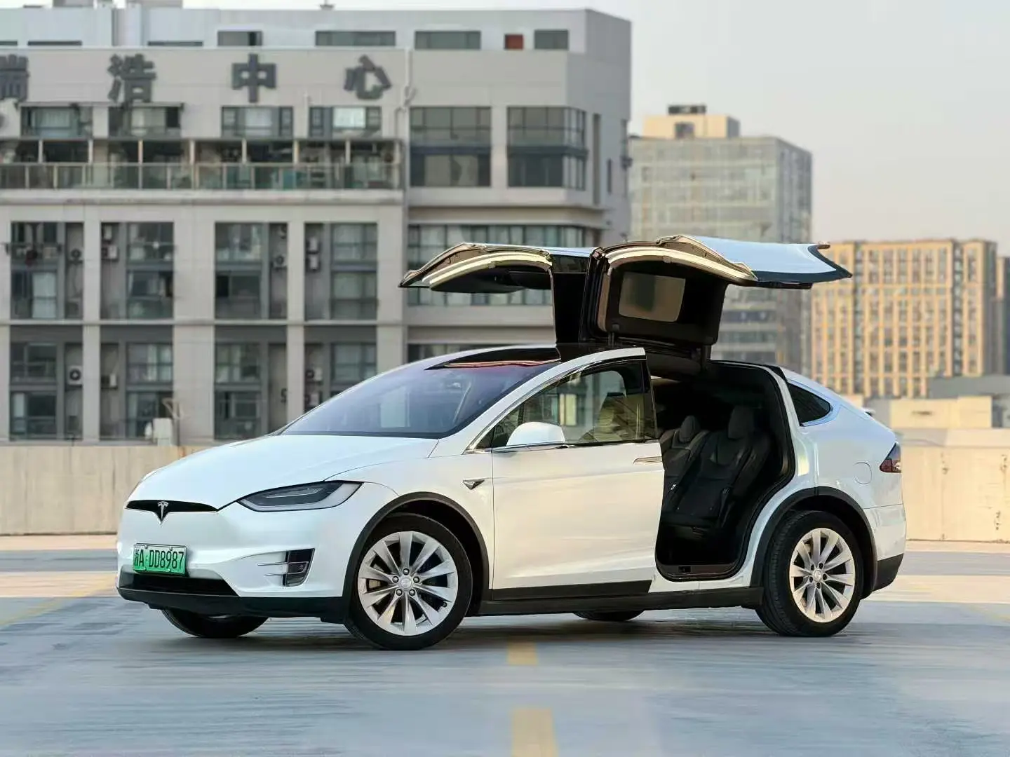 Tesla Model X  из Китая