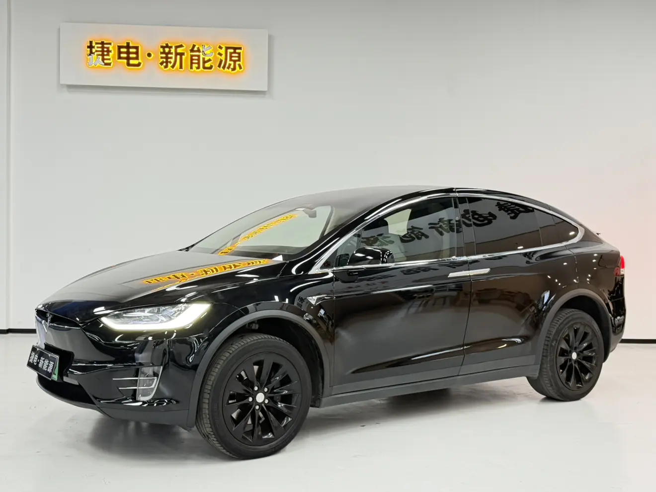 Tesla Model X  из Китая