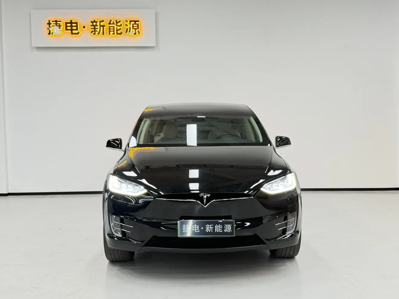 Tesla Model X  из Китая