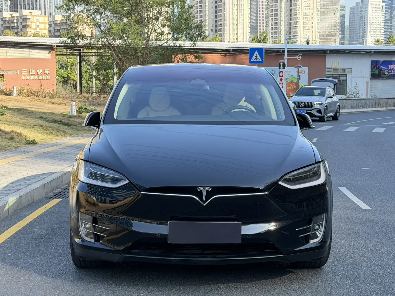 Tesla Model X  из Китая