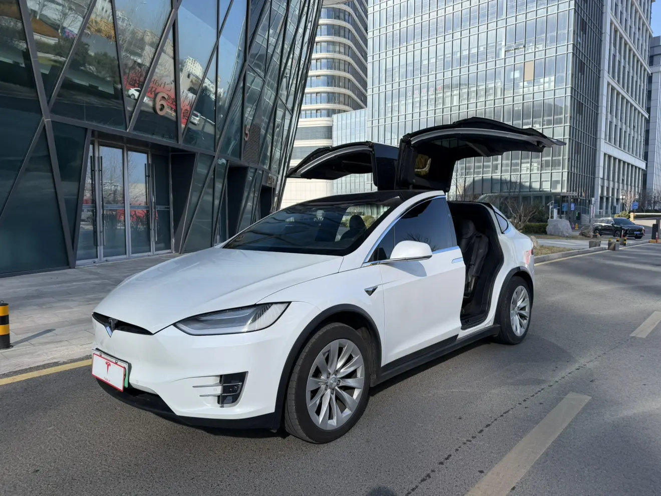 Tesla Model X  из Китая