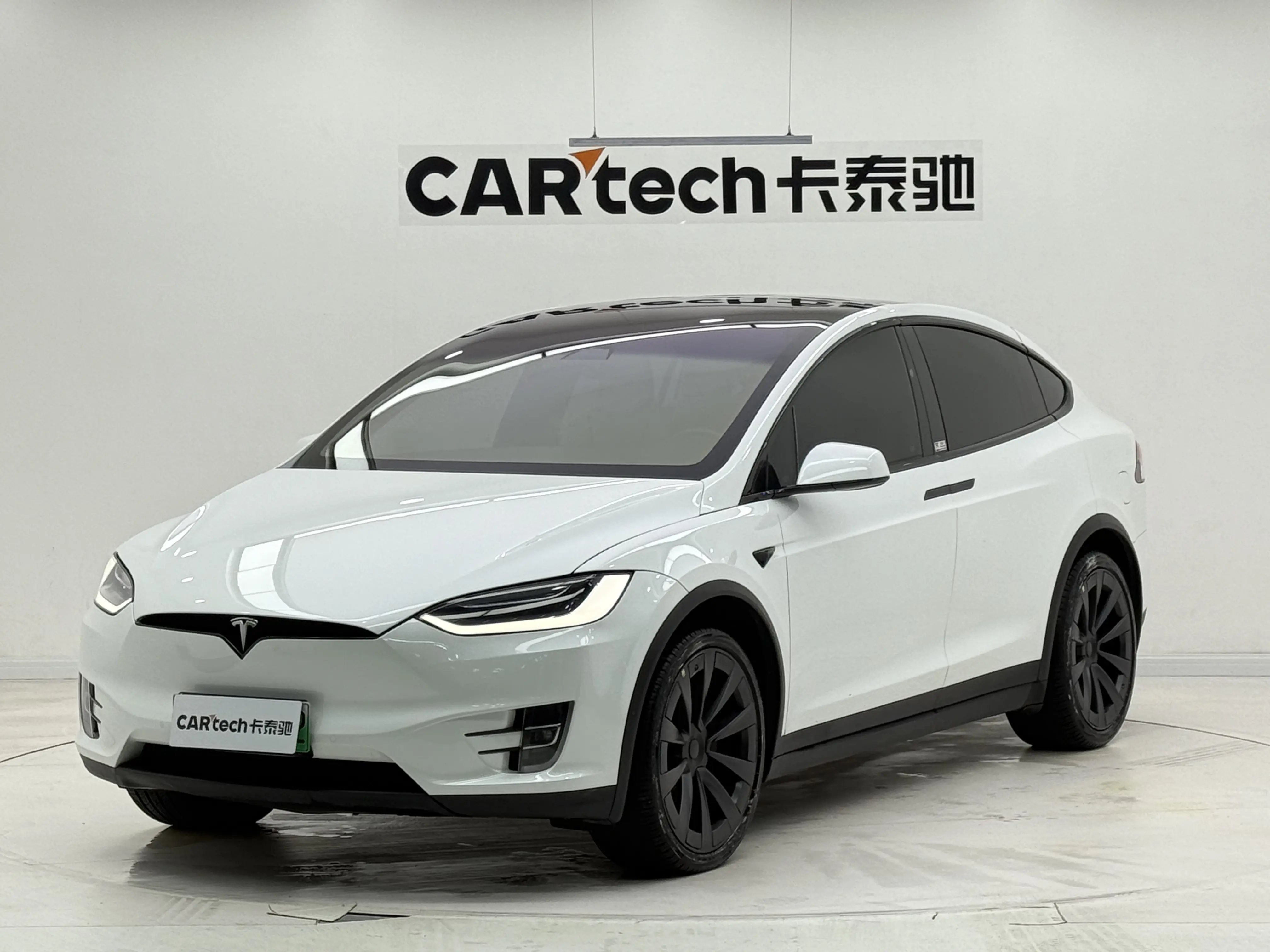 Tesla Model X  из Китая