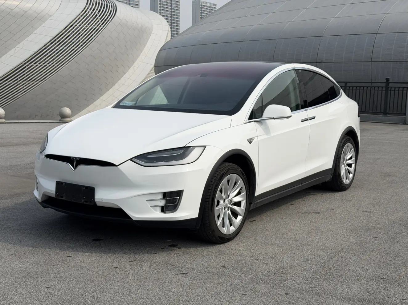 Tesla Model X  из Китая