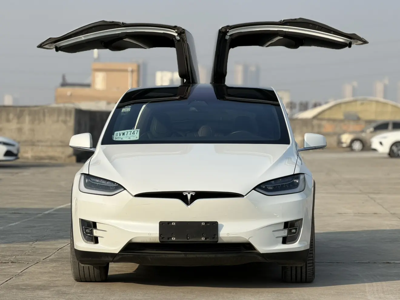 Tesla Model X  из Китая