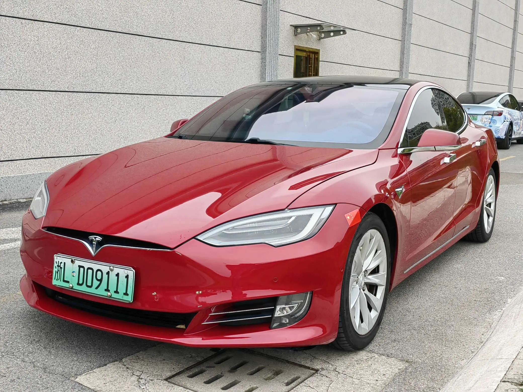 Tesla Model S  из Китая