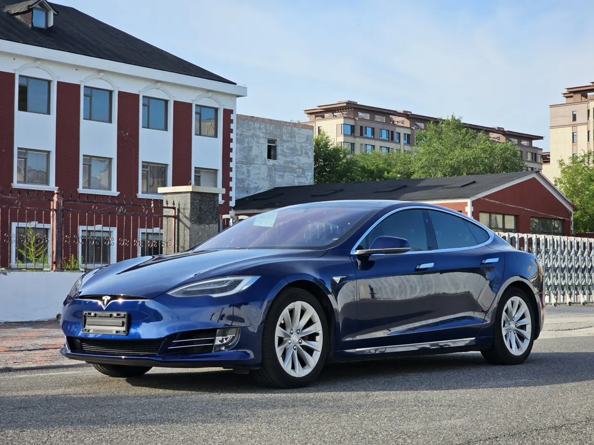 Tesla Model S  из Китая