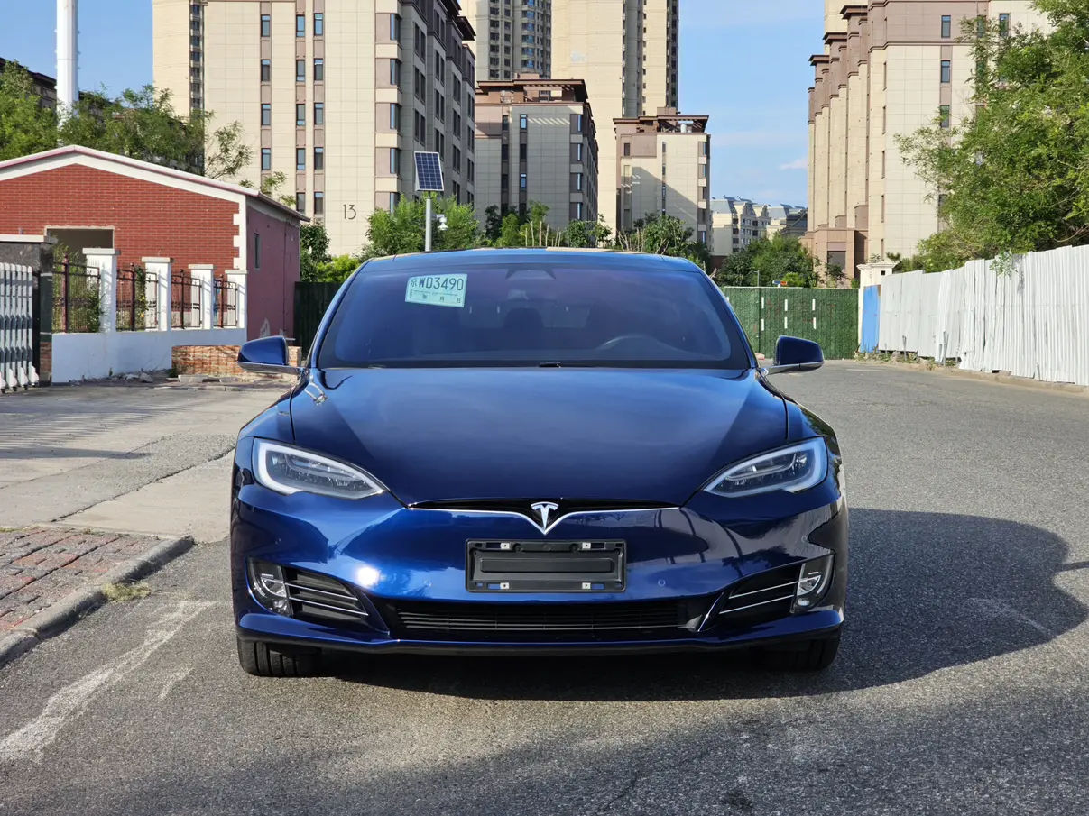 Tesla Model S  из Китая