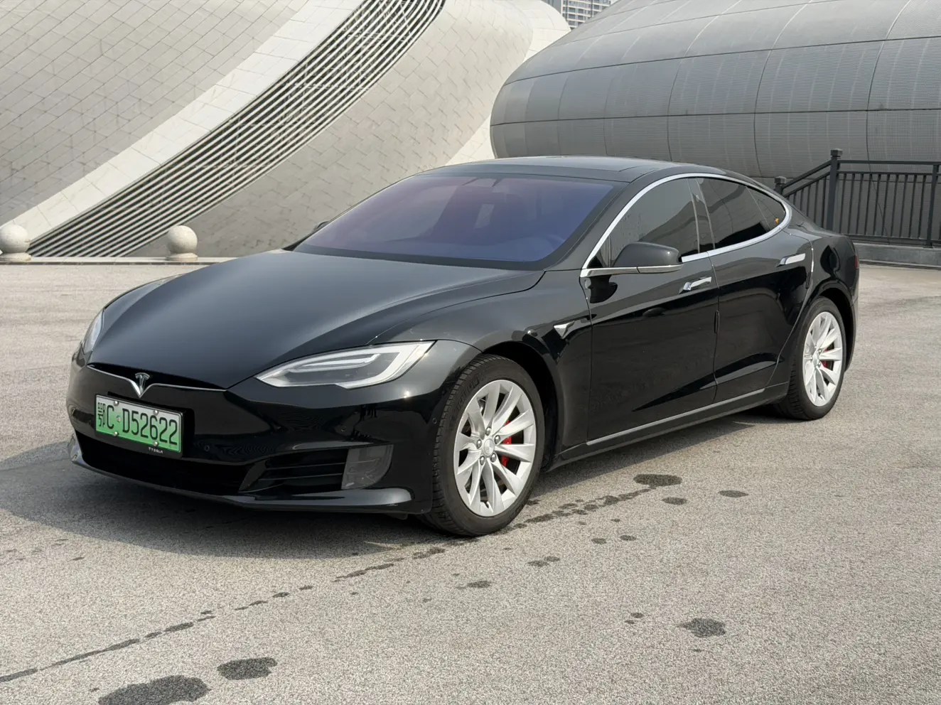 Tesla Model S  из Китая