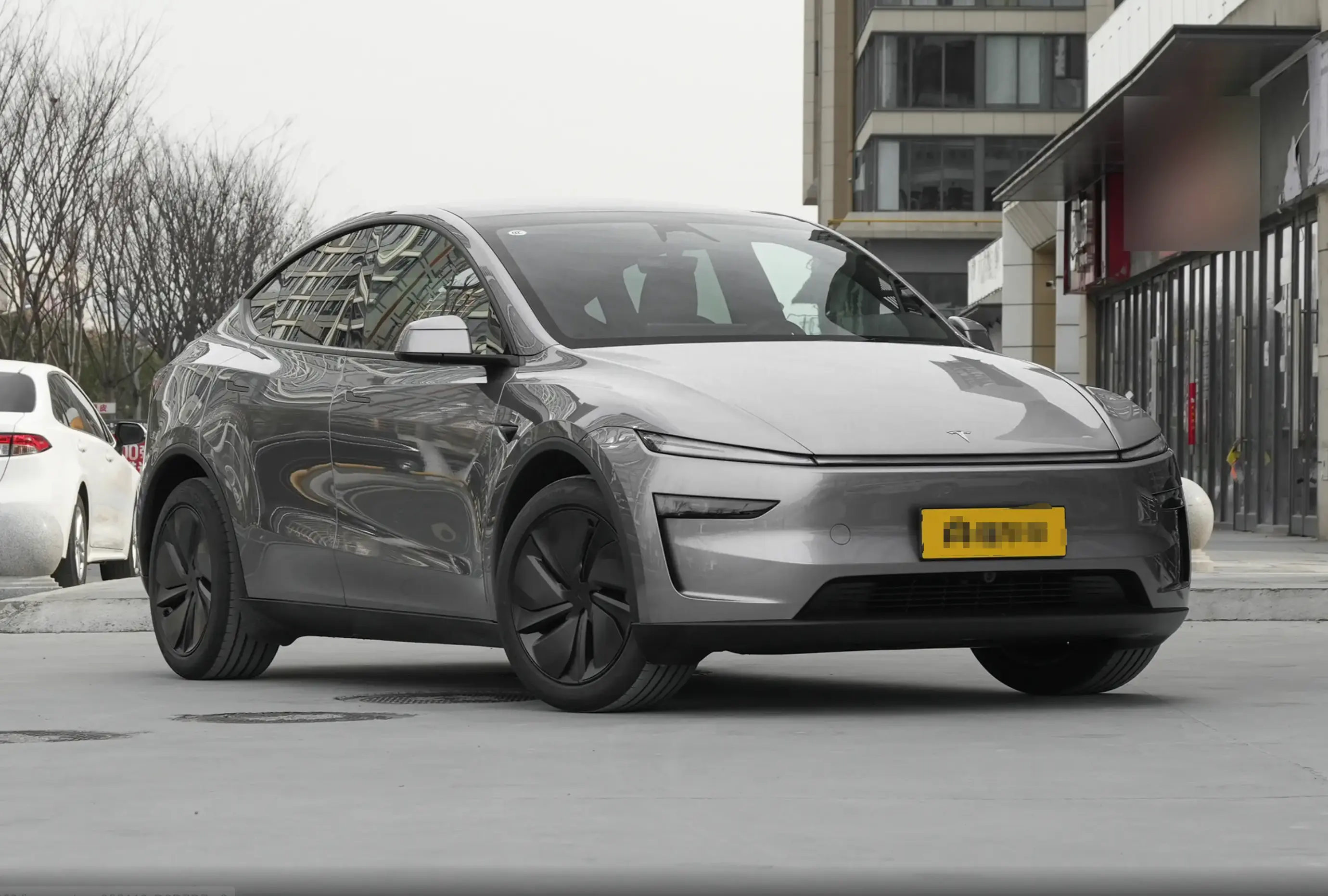 Tesla Model Y  из Китая