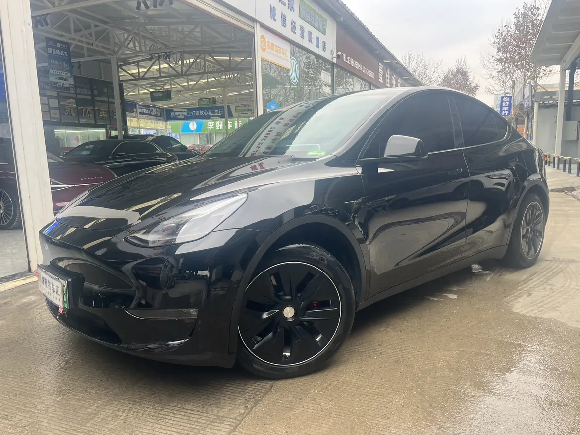 Tesla Model Y  из Китая