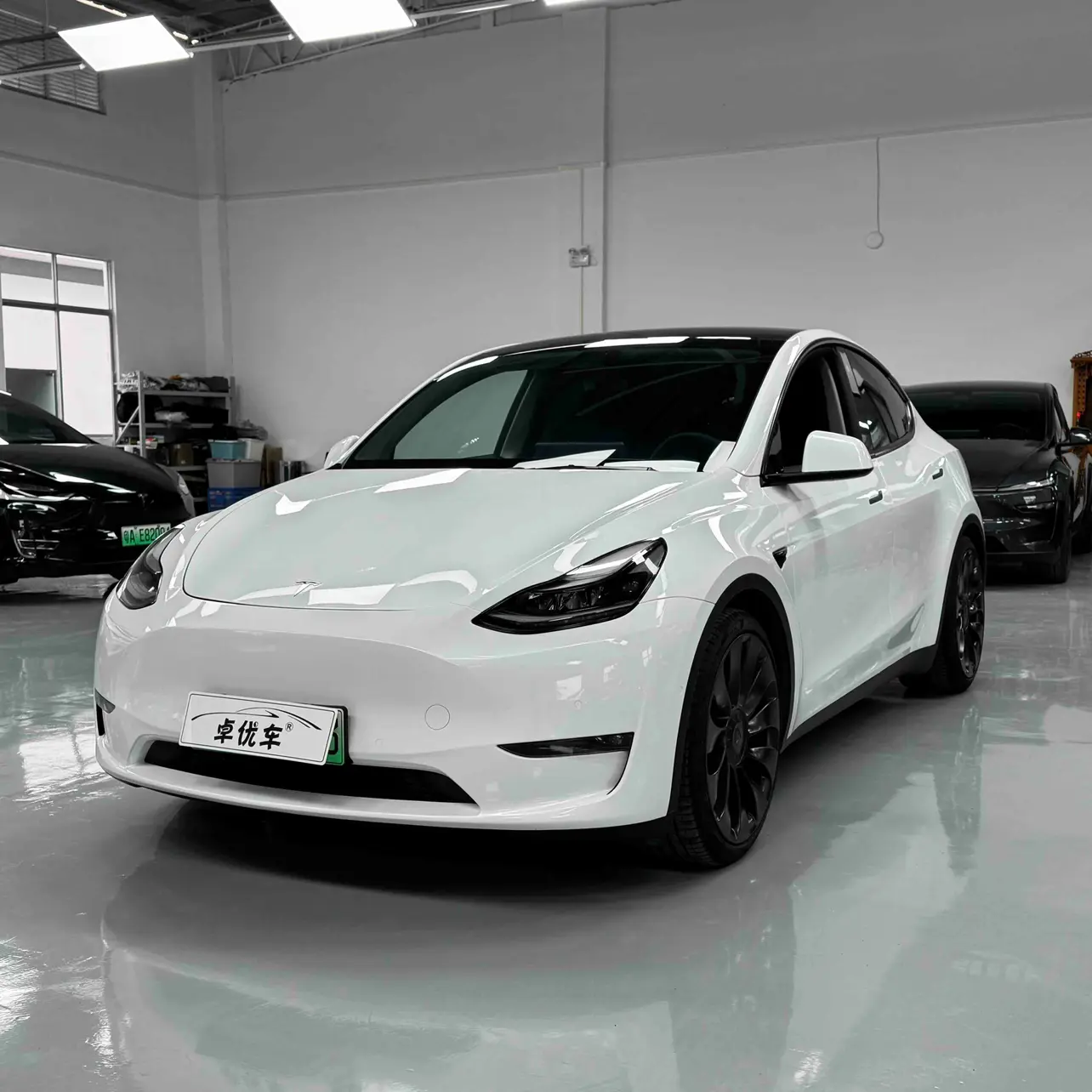 Tesla Model Y  из Китая