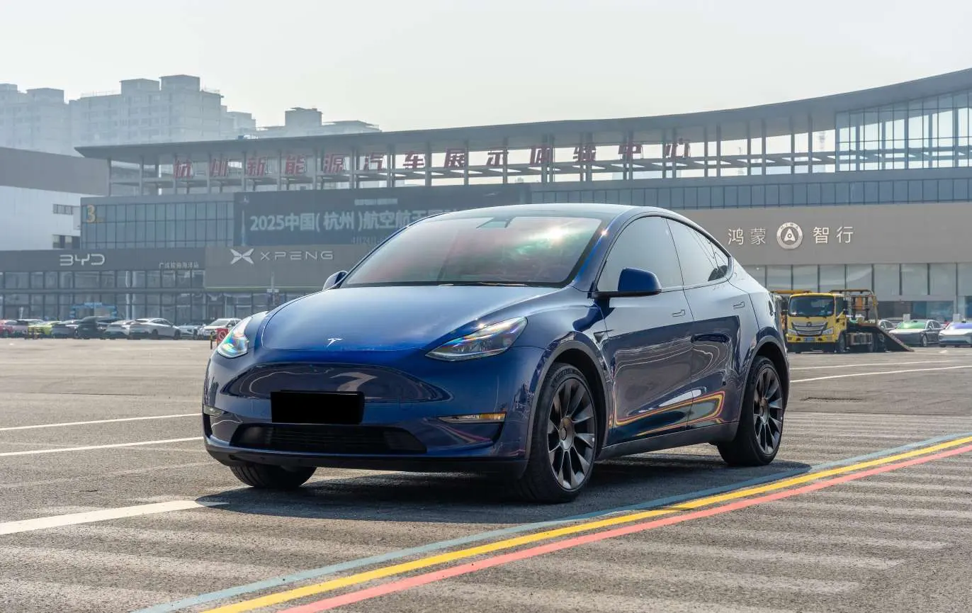 Tesla Model Y  из Китая