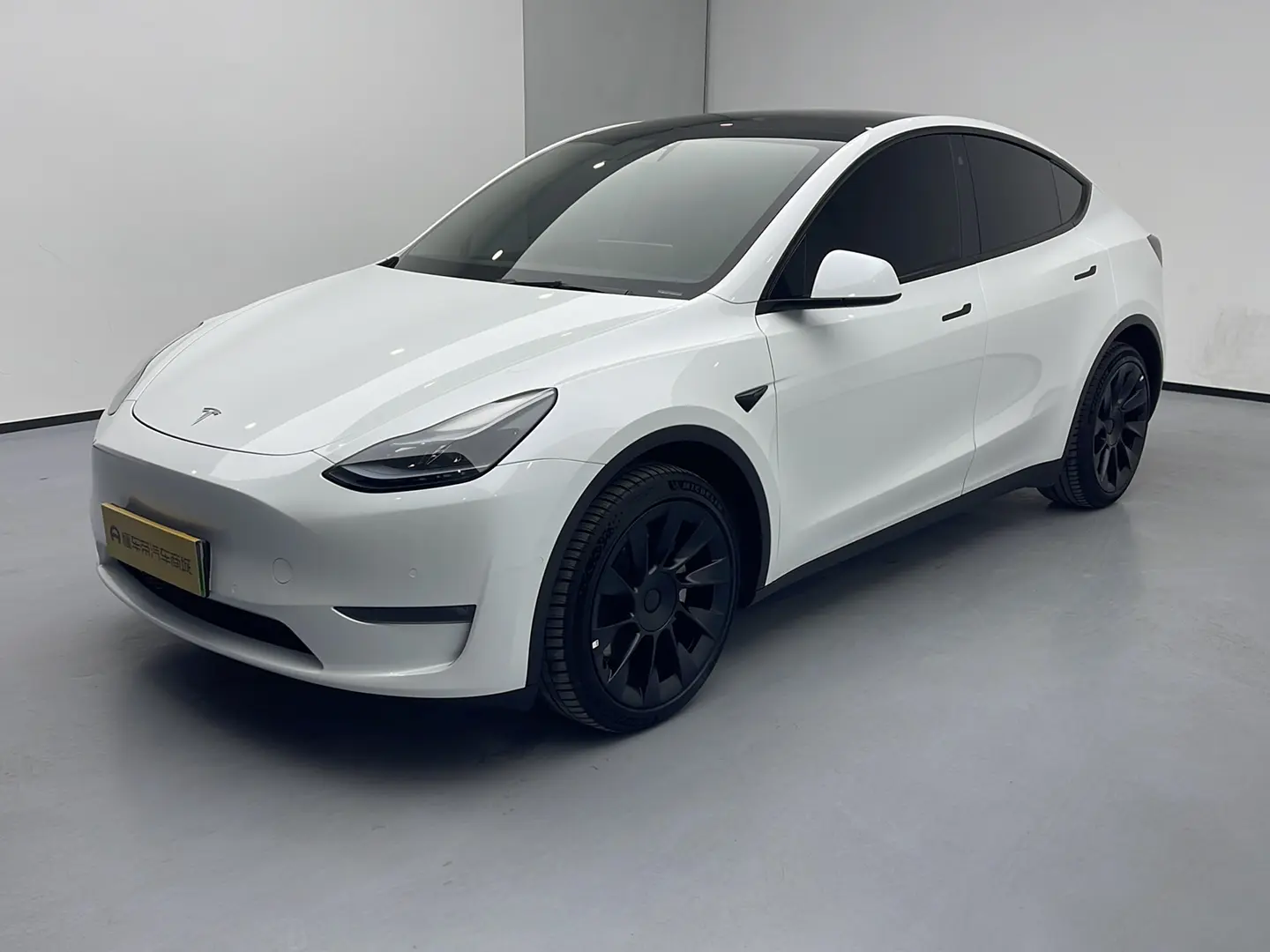 Tesla Model Y  из Китая