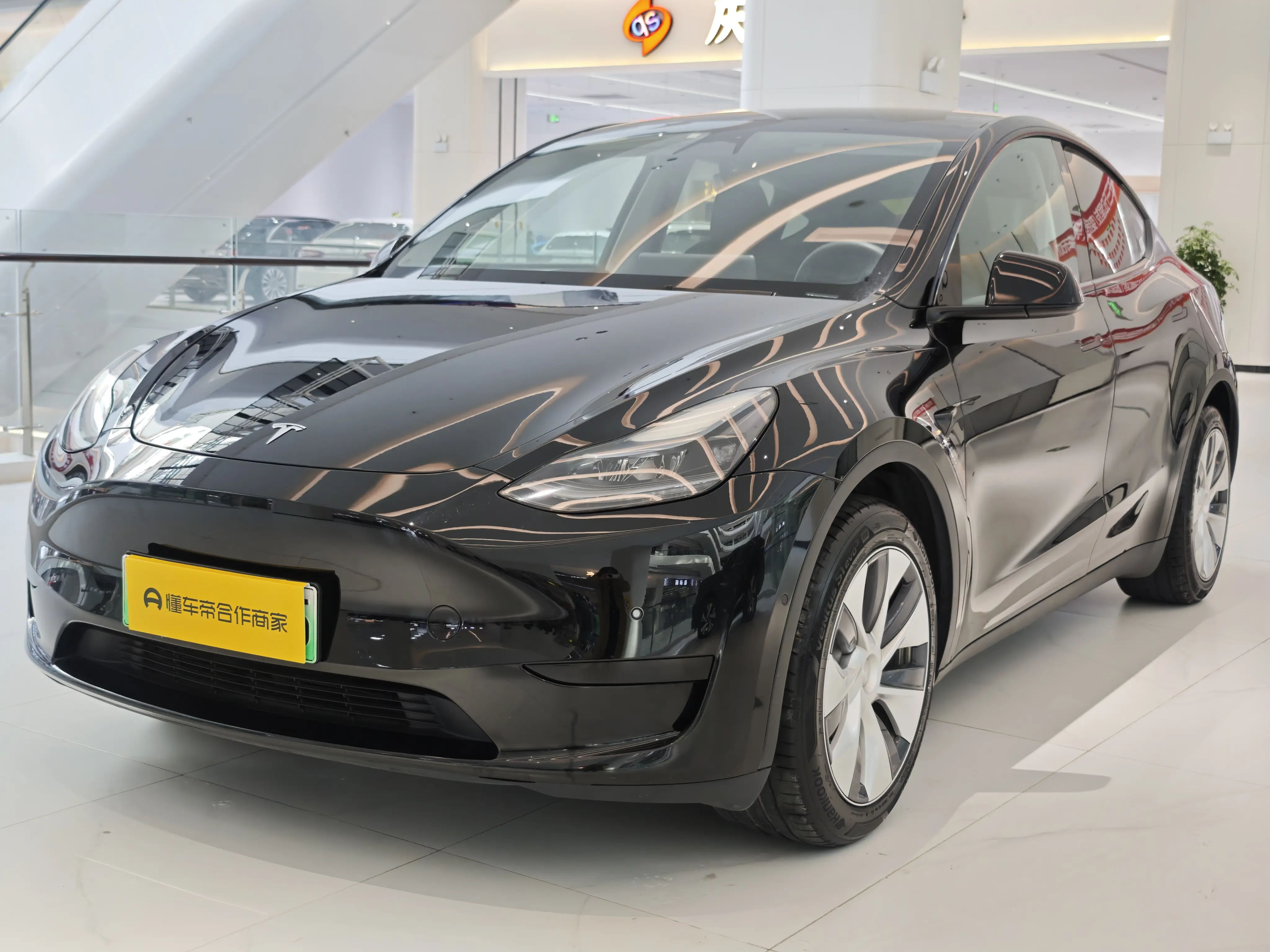 Tesla Model Y  из Китая