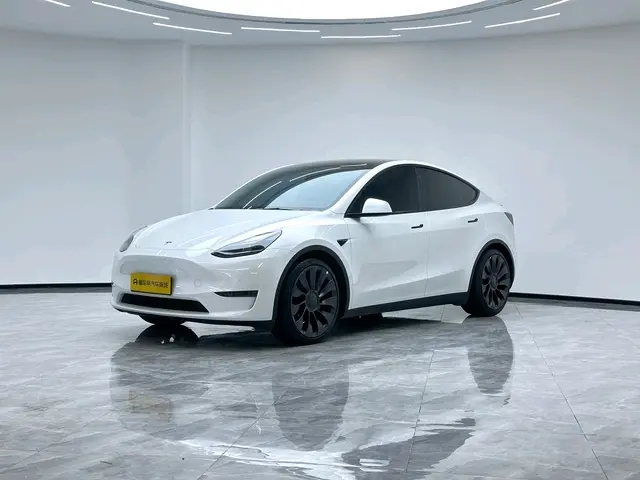 Tesla Model Y  из Китая