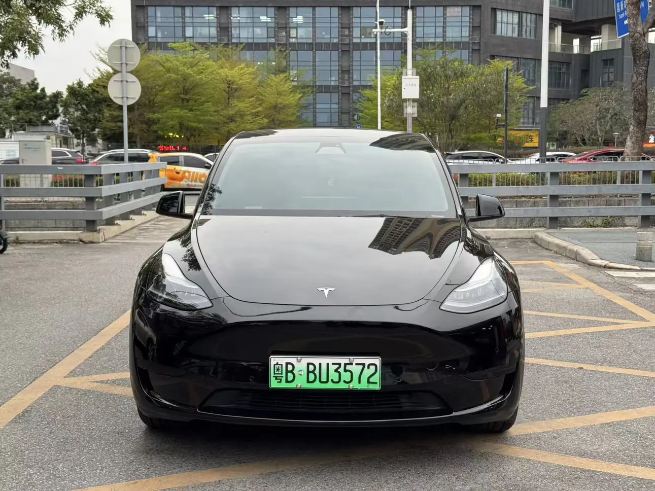 Tesla Model Y  из Китая