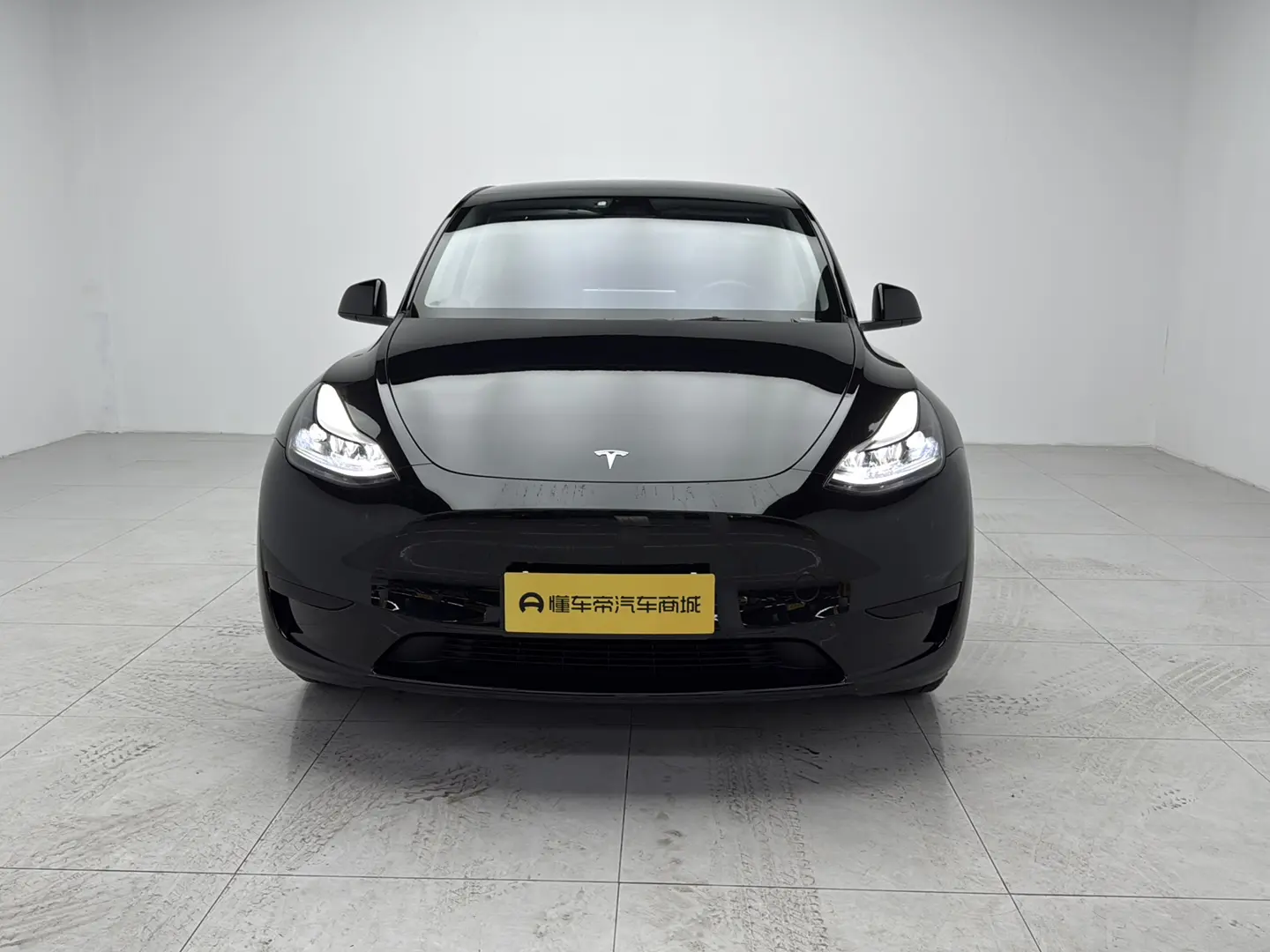 Tesla Model Y  из Китая