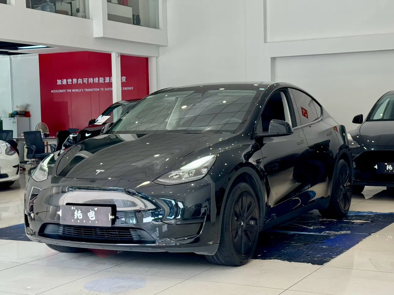 Tesla Model Y  из Китая