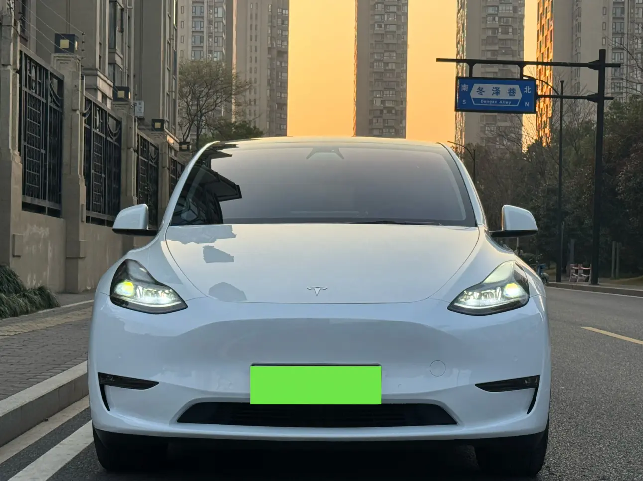 Tesla Model Y  из Китая