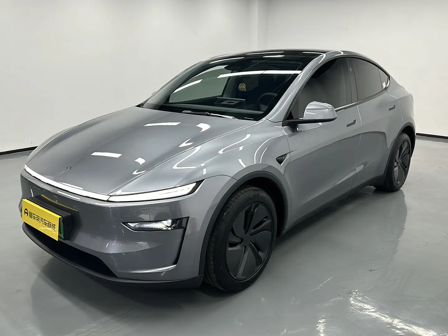 Tesla Model Y  из Китая