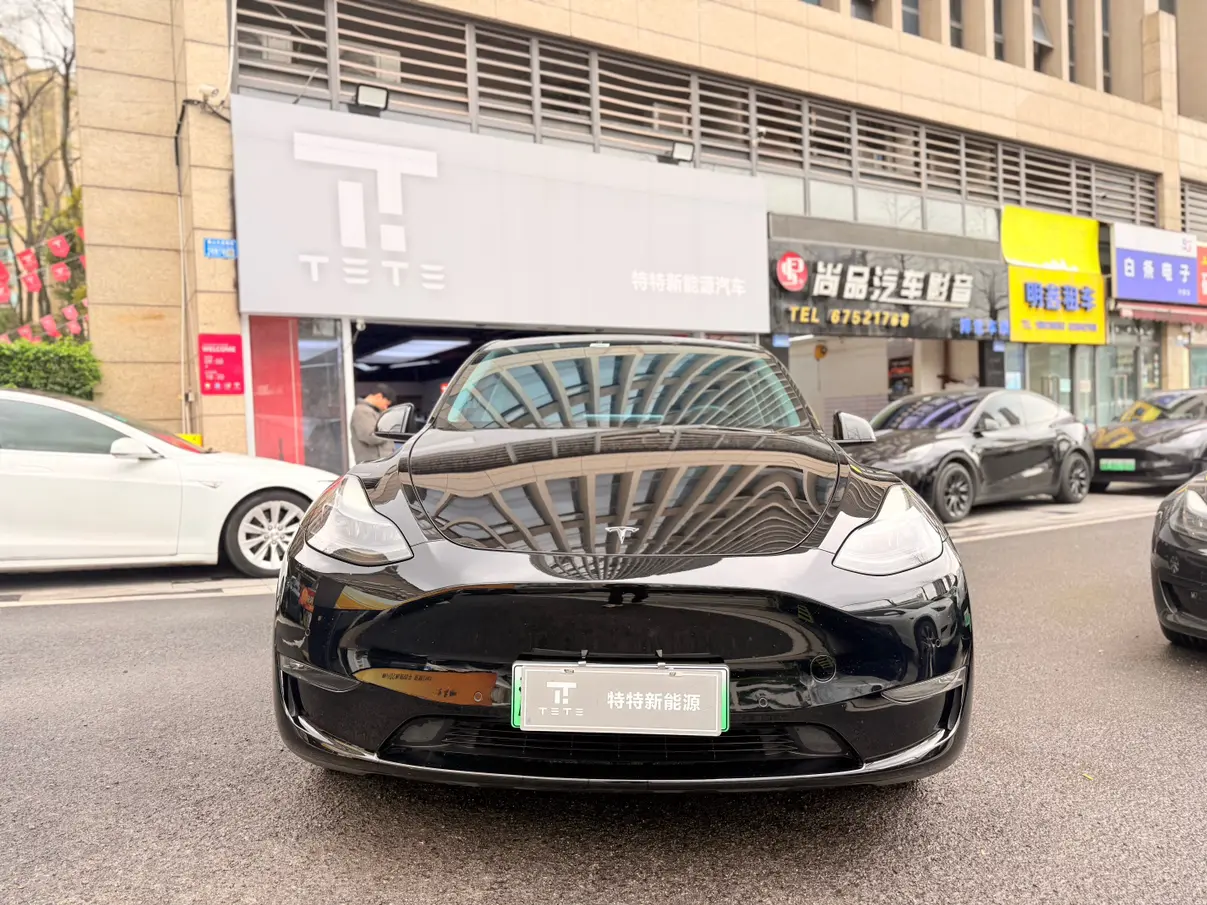 Tesla Model Y  из Китая