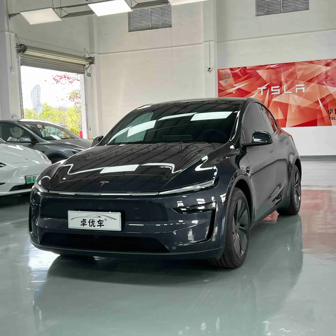 Tesla Model Y  из Китая