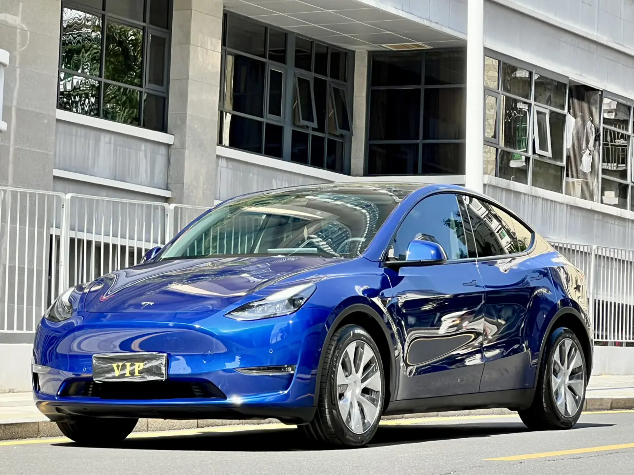 Tesla Model Y  из Китая