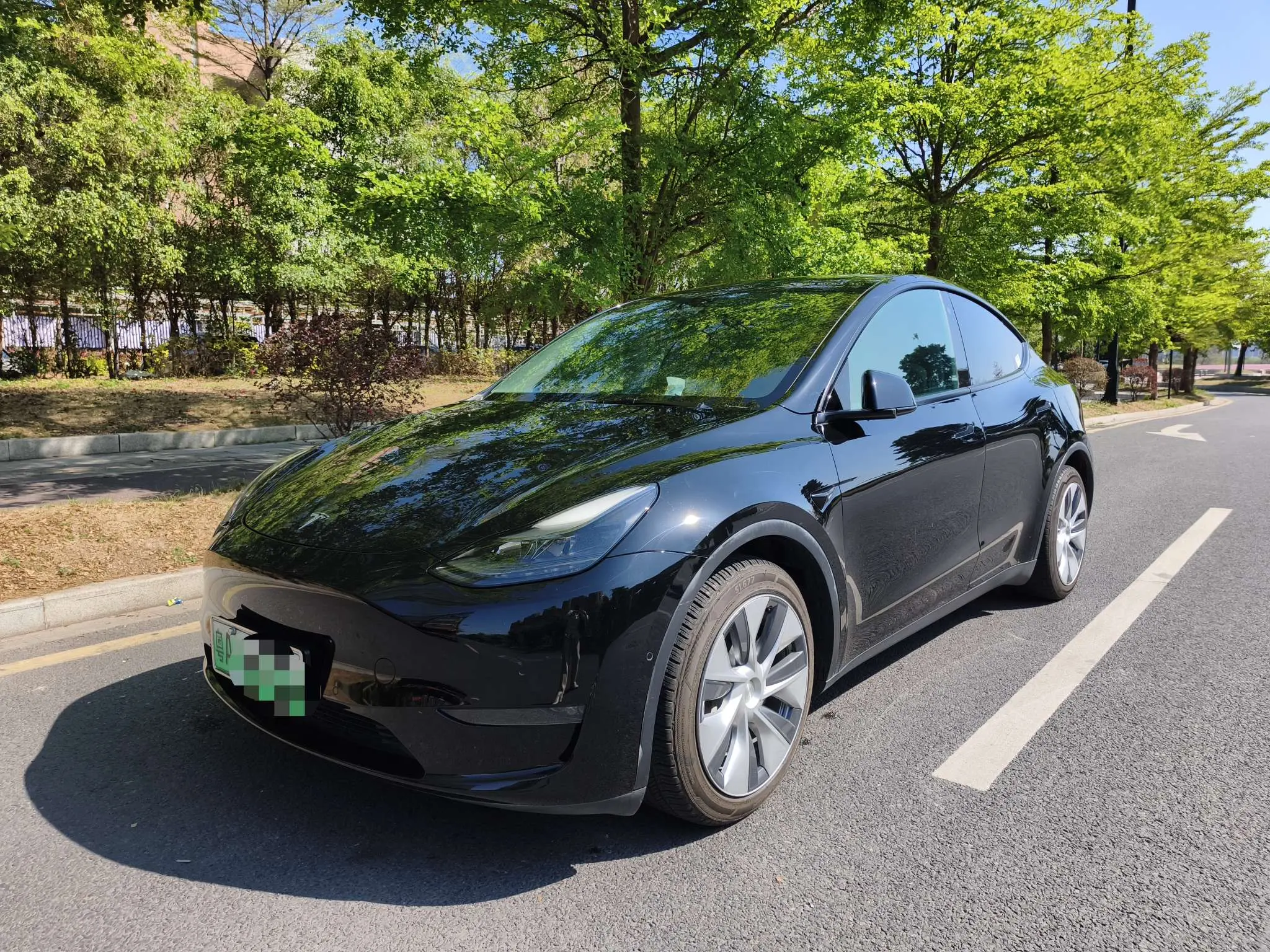 Tesla Model Y  из Китая