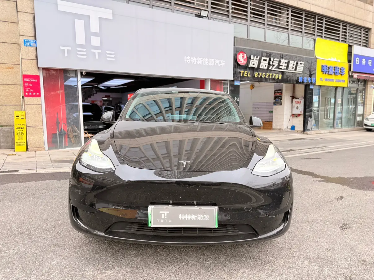 Tesla Model Y  из Китая