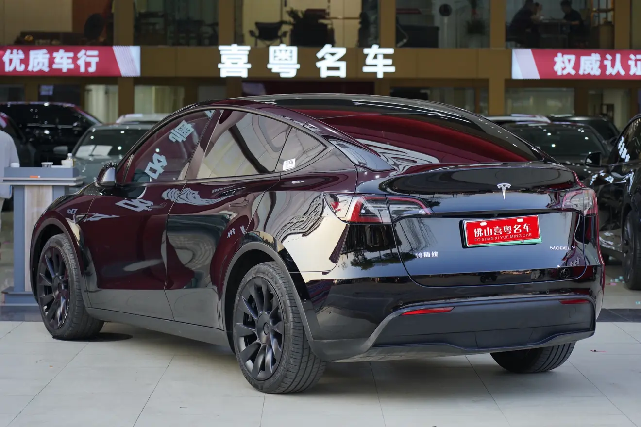 Tesla Model Y  из Китая