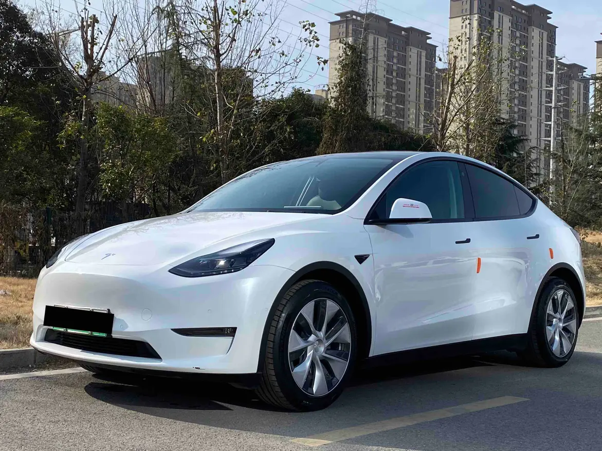 Tesla Model Y  из Китая