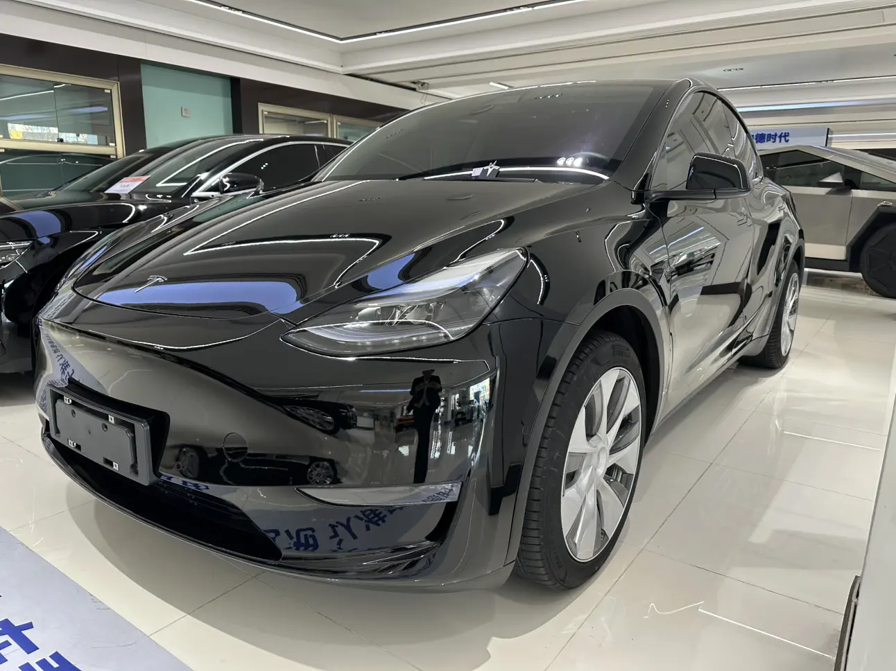Tesla Model Y  из Китая