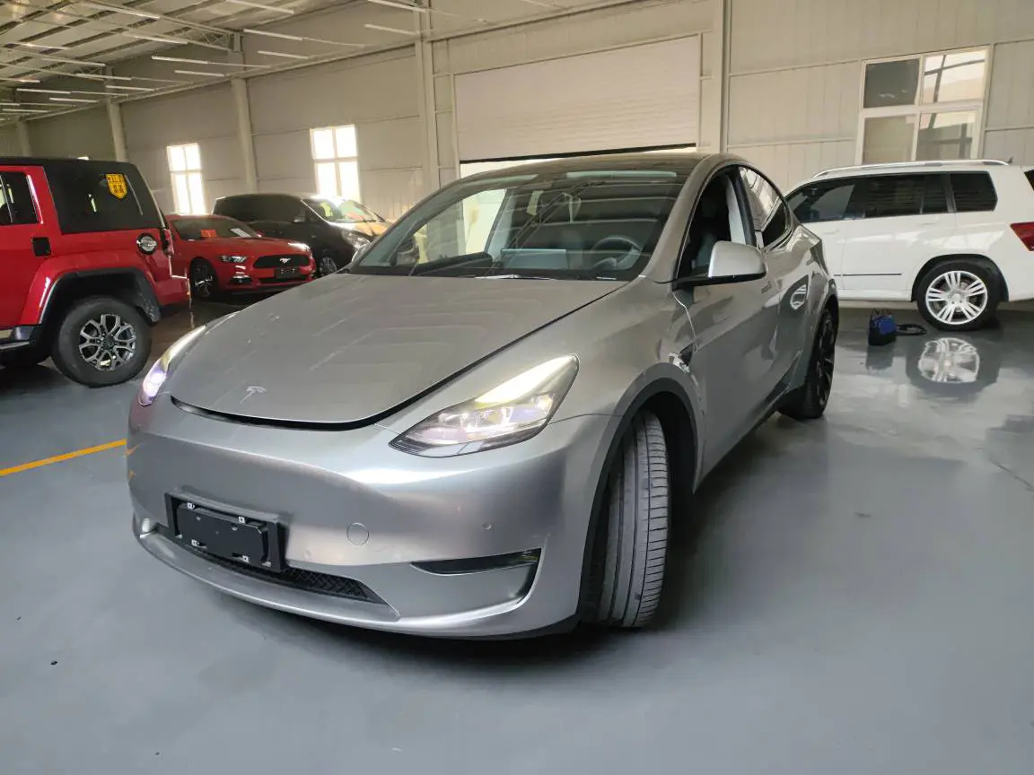 Tesla Model Y  из Китая