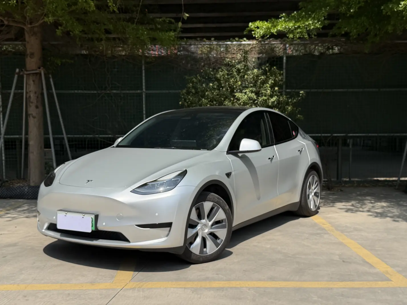 Tesla Model Y  из Китая