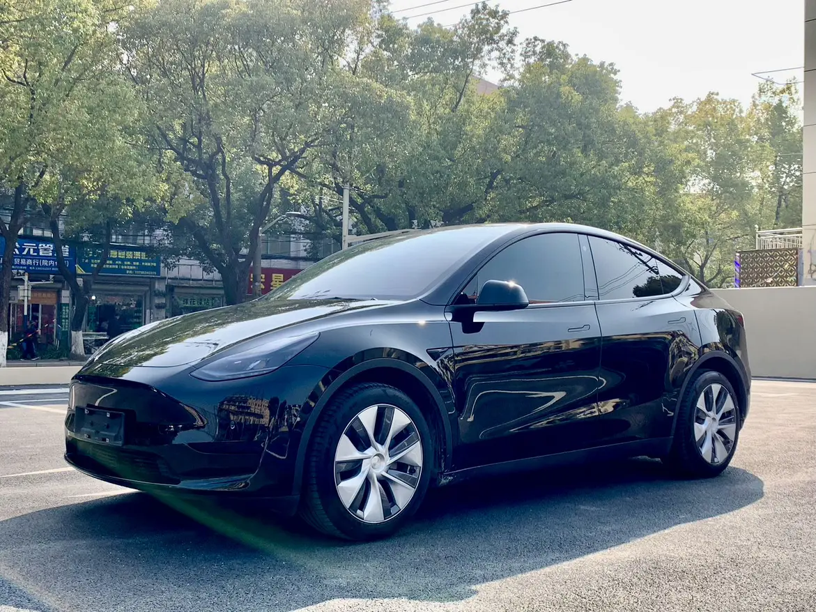 Tesla Model Y  из Китая